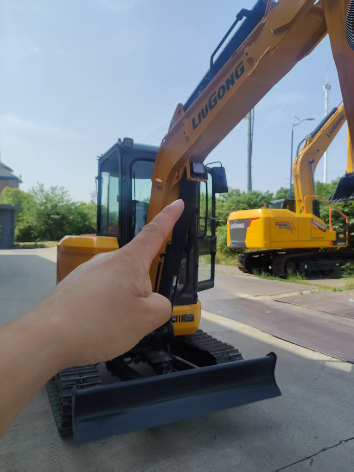 LIUGONG 9035F ZTSG4 BRAND NEW 3.8 TON 3 TON 4 TON MINI DIGGER - Мини-экскаватор: фото 5 LIUGONG 9035F ZTSG4 BRAND NEW 3.8 TON 3 TON 4 TON MINI DIGGER - Мини-экскаватор: фото 5