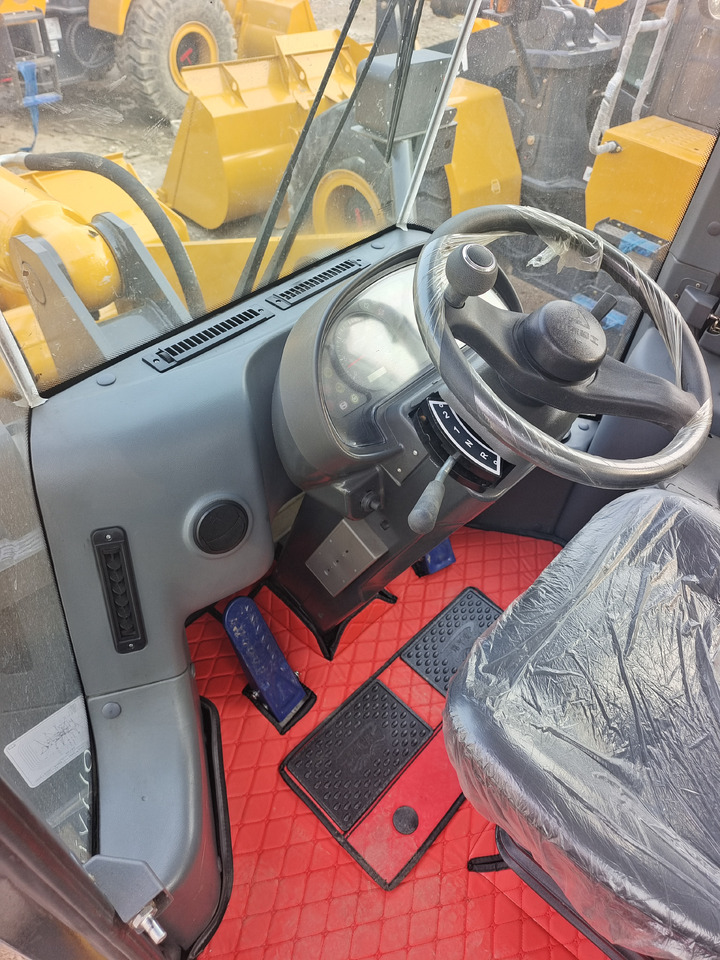 Колёсный погрузчик SDLG 956F: фото 12 Колёсный погрузчик SDLG 956F: фото 12