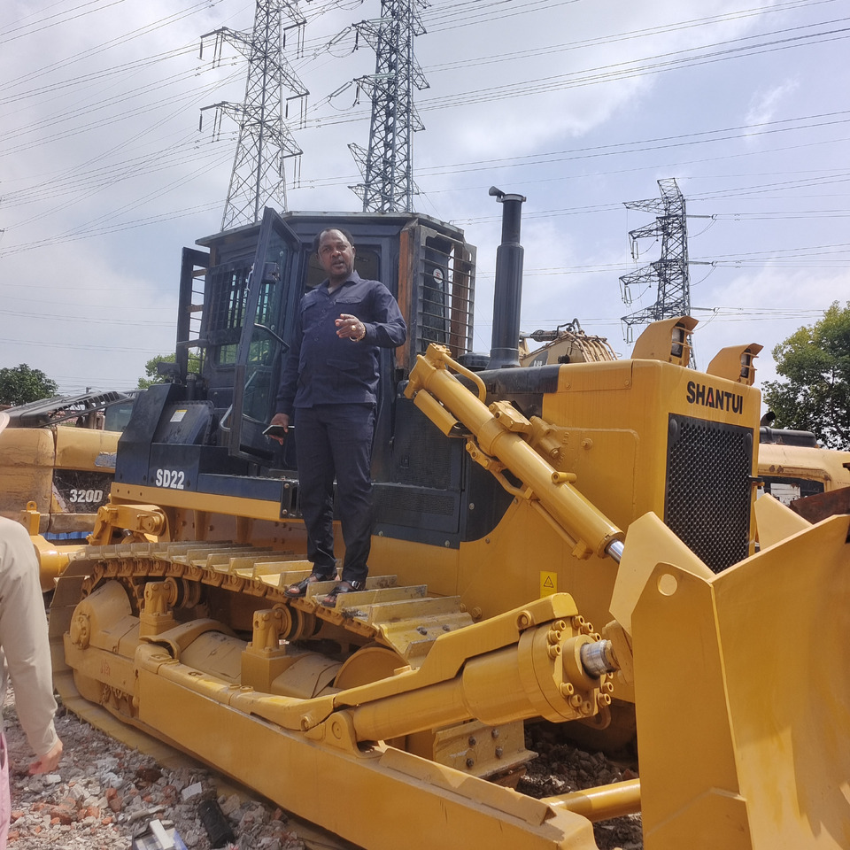 SHANTUI SD22 with a clearing fork for clearing bushes - Бульдозер: фото 5 SHANTUI SD22 with a clearing fork for clearing bushes - Бульдозер: фото 5