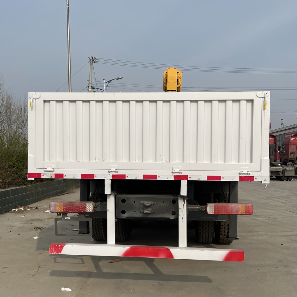 SINOTRUK HOWO 8 TON Knuckle Boom Crane TRUCK MOUNTED CRANE - Автоманипулятор: фото 5 SINOTRUK HOWO 8 TON Knuckle Boom Crane TRUCK MOUNTED CRANE - Автоманипулятор: фото 5