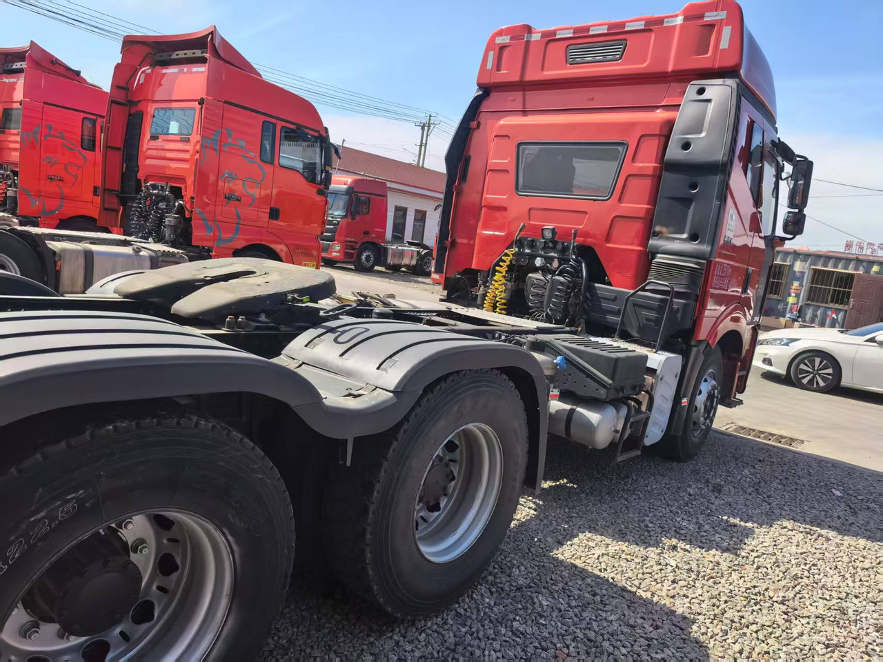 FAW JIEFANG - Тягач: фото 3 FAW JIEFANG - Тягач: фото 3