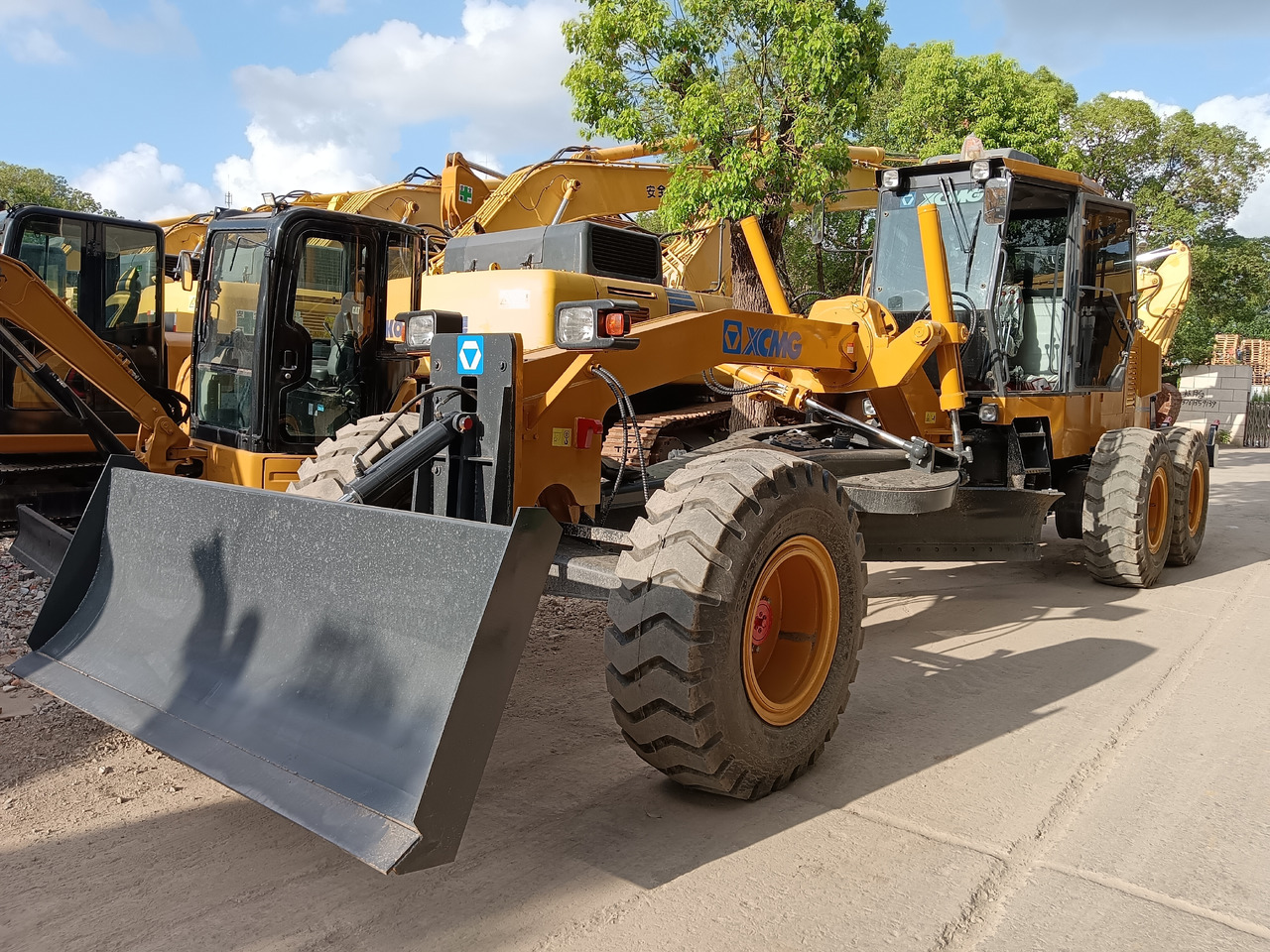 Грейдер XCMG GR2153 WITH RIPPER AND TWO BLADES: фото 15