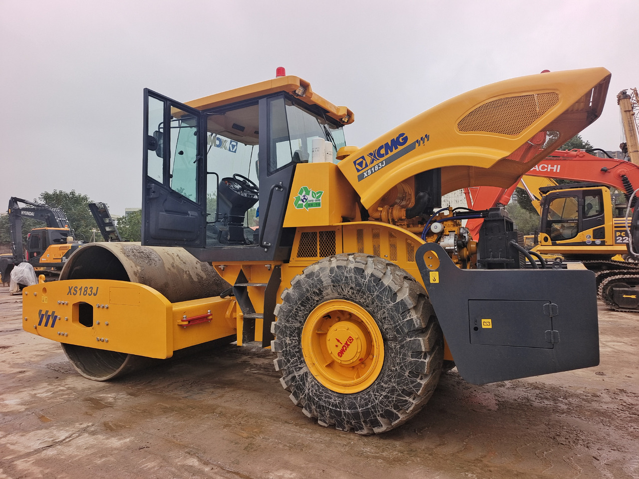 XCMG XS183J - Дорожный каток: фото 1 XCMG XS183J - Дорожный каток: фото 1