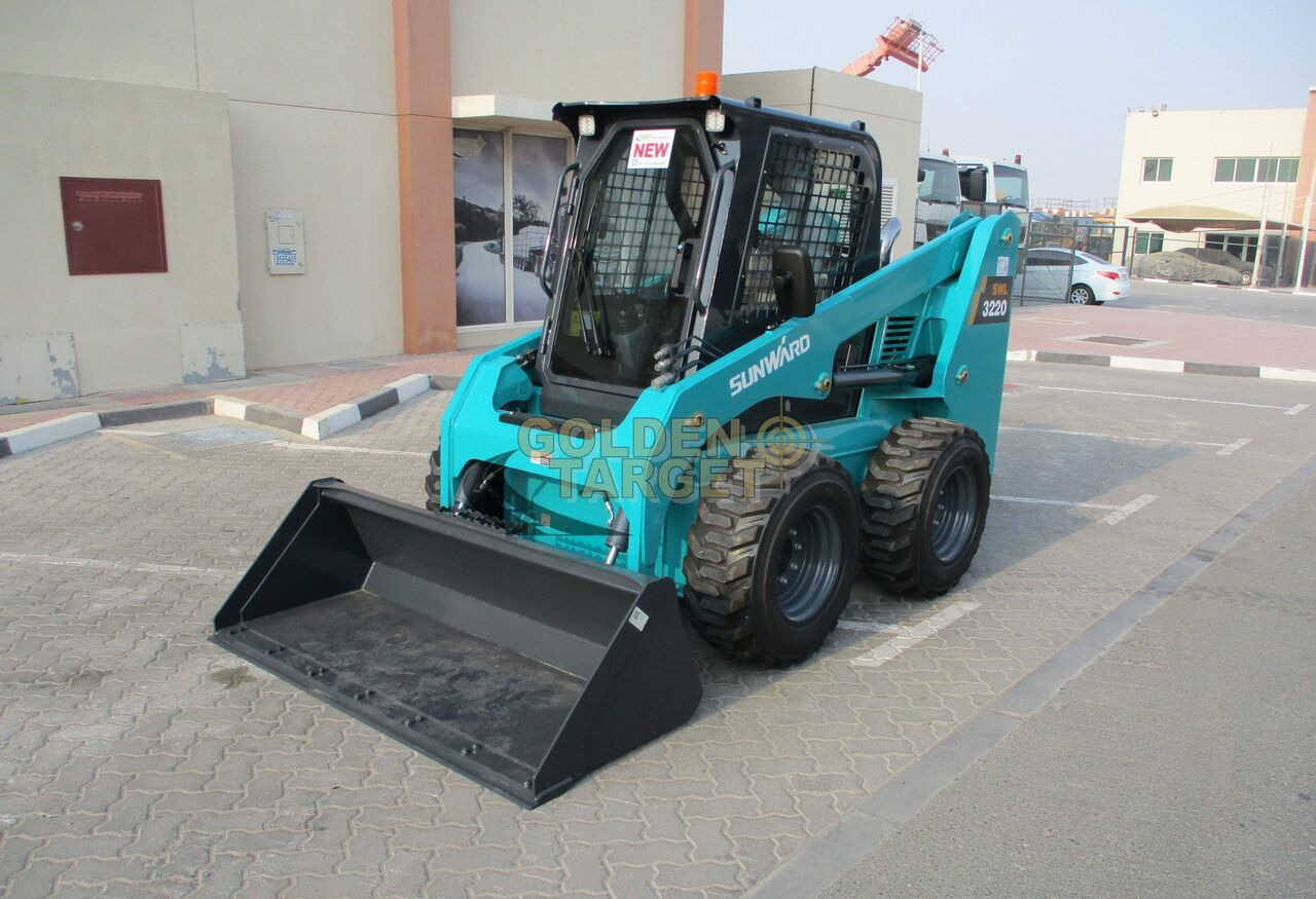 Sunward 3220 Skid Steer Loader - Мини-погрузчик с бортовым поворотом: фото 2 Sunward 3220 Skid Steer Loader - Мини-погрузчик с бортовым поворотом: фото 2