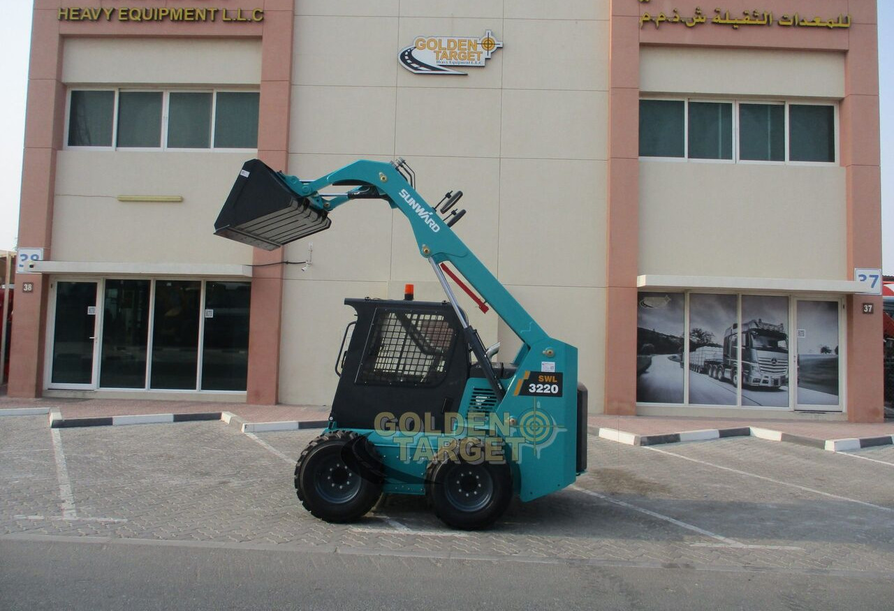 Sunward 3220 Skid Steer Loader - Мини-погрузчик с бортовым поворотом: фото 5 Sunward 3220 Skid Steer Loader - Мини-погрузчик с бортовым поворотом: фото 5