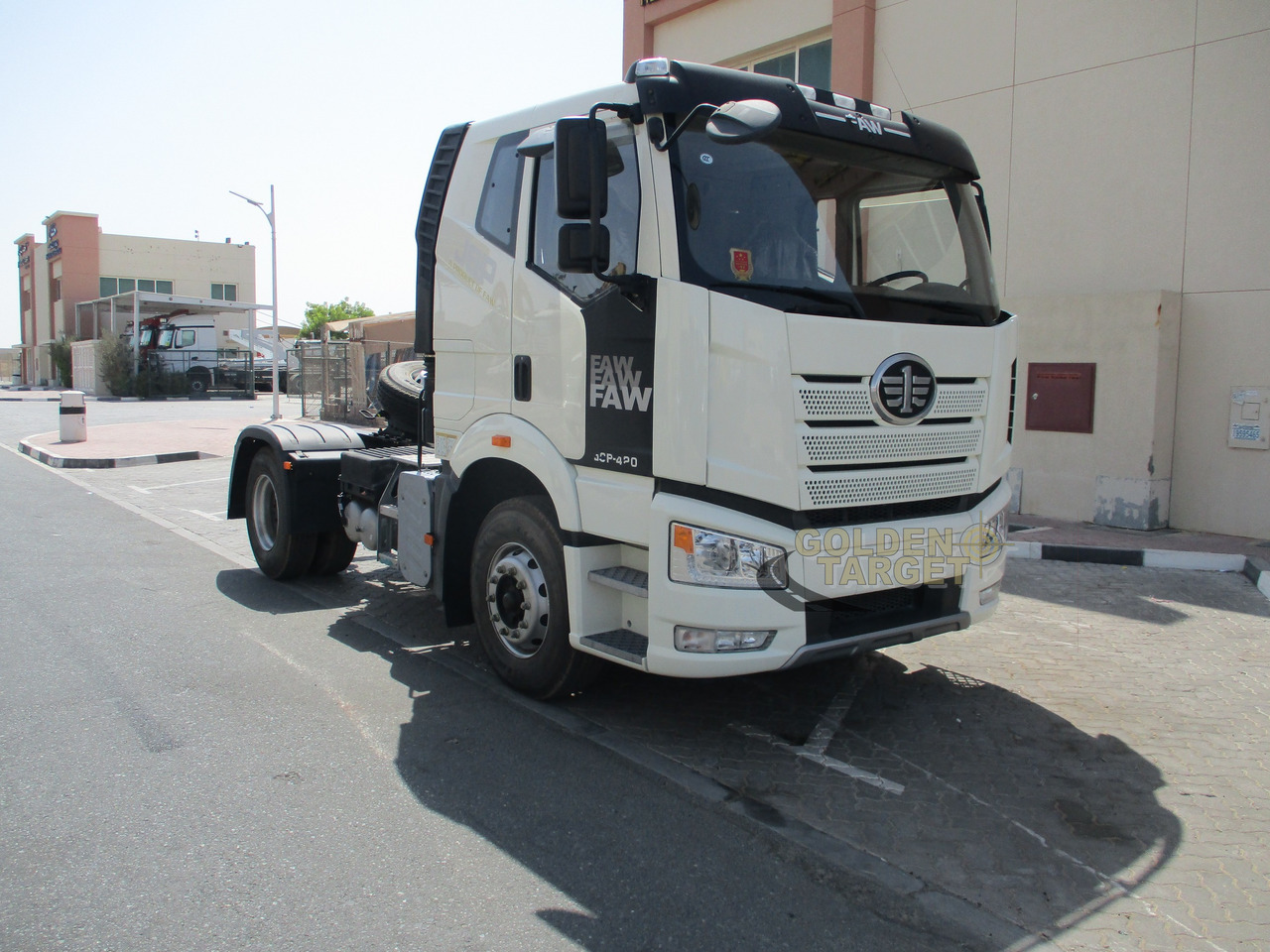 FAW J6P-420 4x2 Head Truck - Тягач: фото 1 FAW J6P-420 4x2 Head Truck - Тягач: фото 1