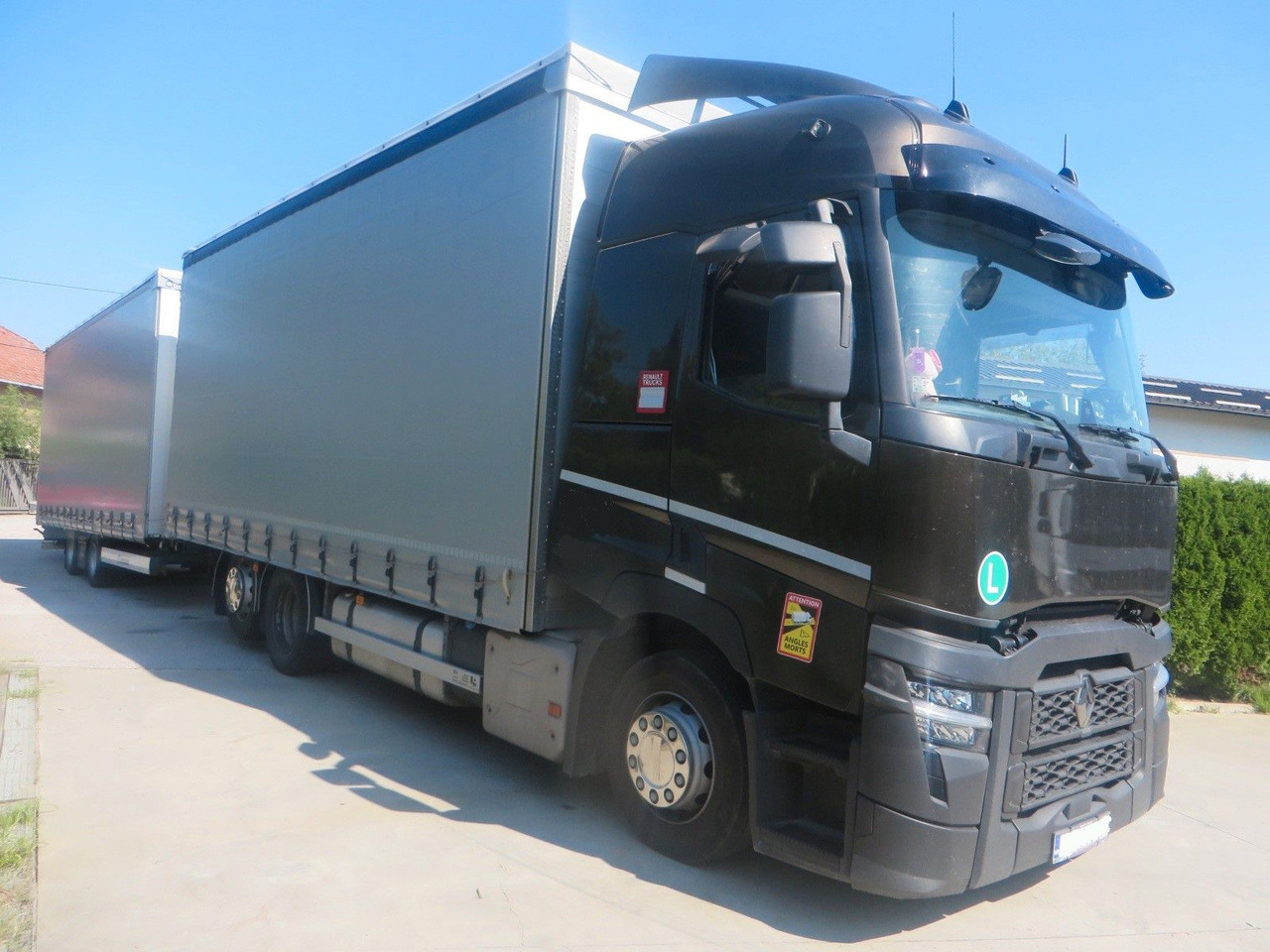 Renault T480 SC 6x2 tandem jumbo 116m3 - Тентованный грузовик: фото 2 Renault T480 SC 6x2 tandem jumbo 116m3 - Тентованный грузовик: фото 2