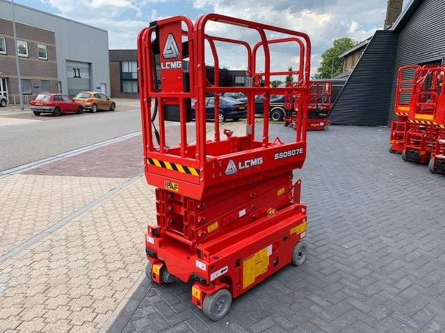 LGMG SS 0507 E - Ножничный подъемник: фото 5 LGMG SS 0507 E - Ножничный подъемник: фото 5