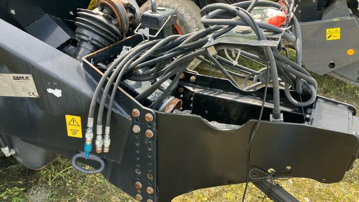 Case IH LB434 - Пресс-подборщик тюковый: фото 4 Case IH LB434 - Пресс-подборщик тюковый: фото 4