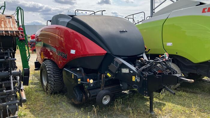 Case IH LB434 - Пресс-подборщик тюковый: фото 1 Case IH LB434 - Пресс-подборщик тюковый: фото 1