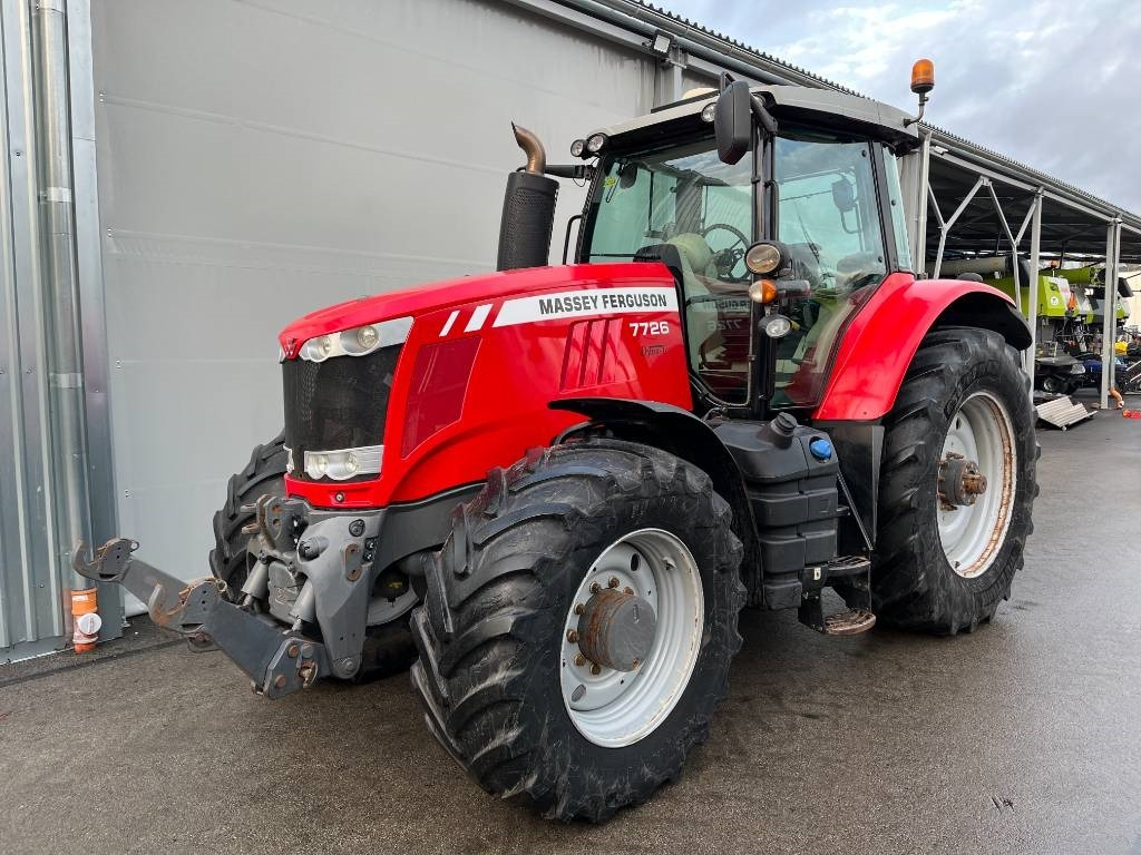 Massey Ferguson 7726 D6 - Трактор: фото 1 Massey Ferguson 7726 D6 - Трактор: фото 1