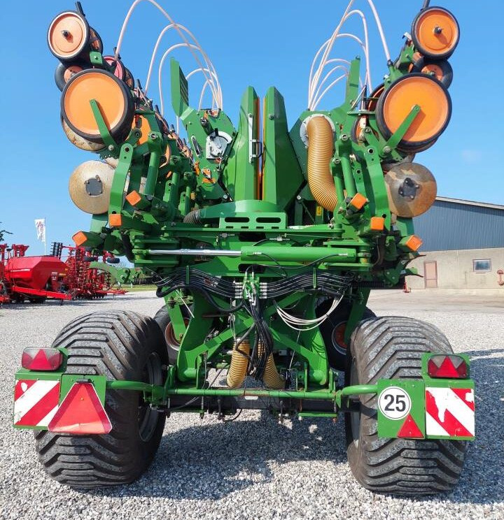 Amazone EDX 9000-T - 12 rækket - Сеялка точного высева: фото 2 Amazone EDX 9000-T - 12 rækket - Сеялка точного высева: фото 2