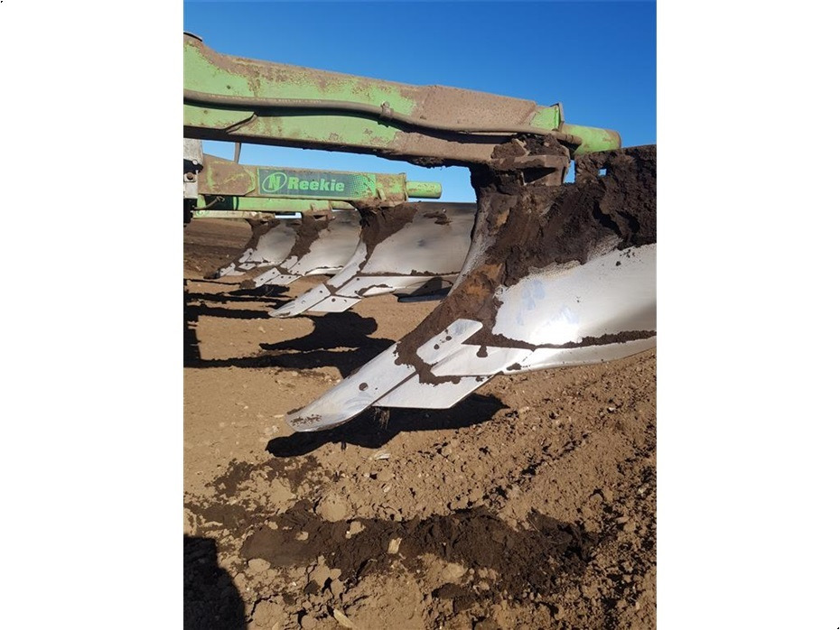 Reekie
4 elementer - Плуг: фото 2 Reekie
4 elementer - Плуг: фото 2