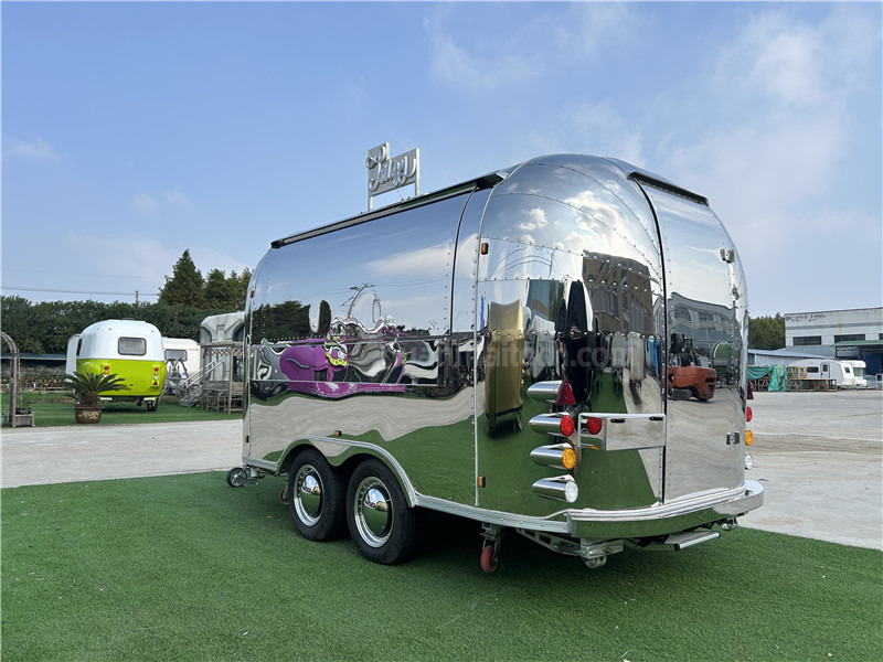 HUANMAI Burger Food Truck Beverage Food Trailer - Торговый прицеп: фото 4 HUANMAI Burger Food Truck Beverage Food Trailer - Торговый прицеп: фото 4
