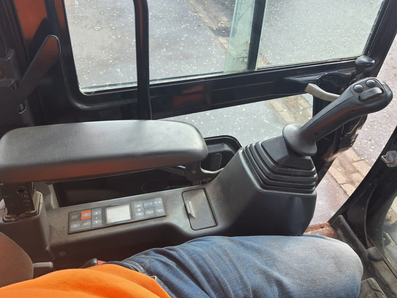 CAT 311 F L RR - Гусеничный экскаватор: фото 5 CAT 311 F L RR - Гусеничный экскаватор: фото 5