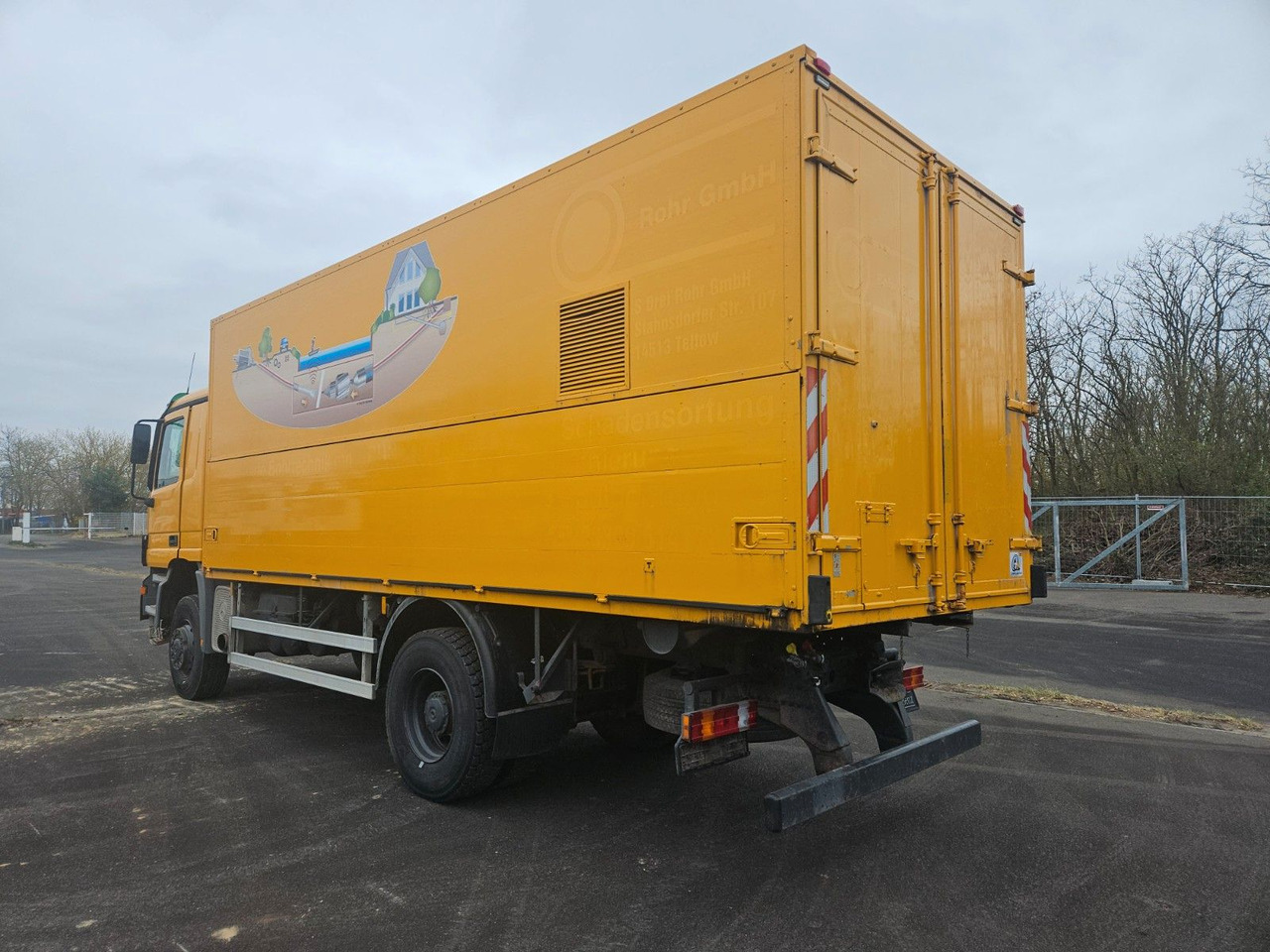 Mercedes-Benz Actros 2031 4x4 Koffer orig. 127.600 km !!! - Грузовик с закрытым кузовом: фото 2 Mercedes-Benz Actros 2031 4x4 Koffer orig. 127.600 km !!! - Грузовик с закрытым кузовом: фото 2