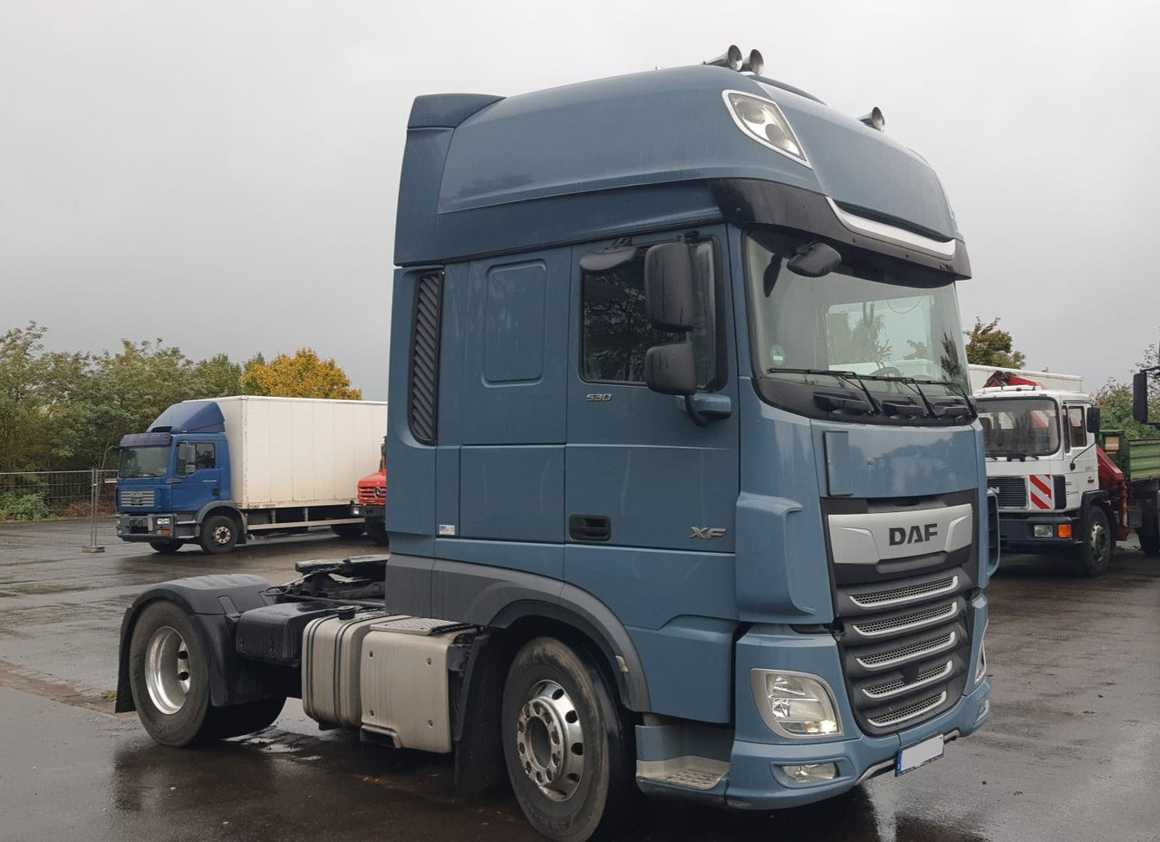 DAF XF 530 SSC Kipphydraulik, Standklima, Retarder - Тягач: фото 1 DAF XF 530 SSC Kipphydraulik, Standklima, Retarder - Тягач: фото 1