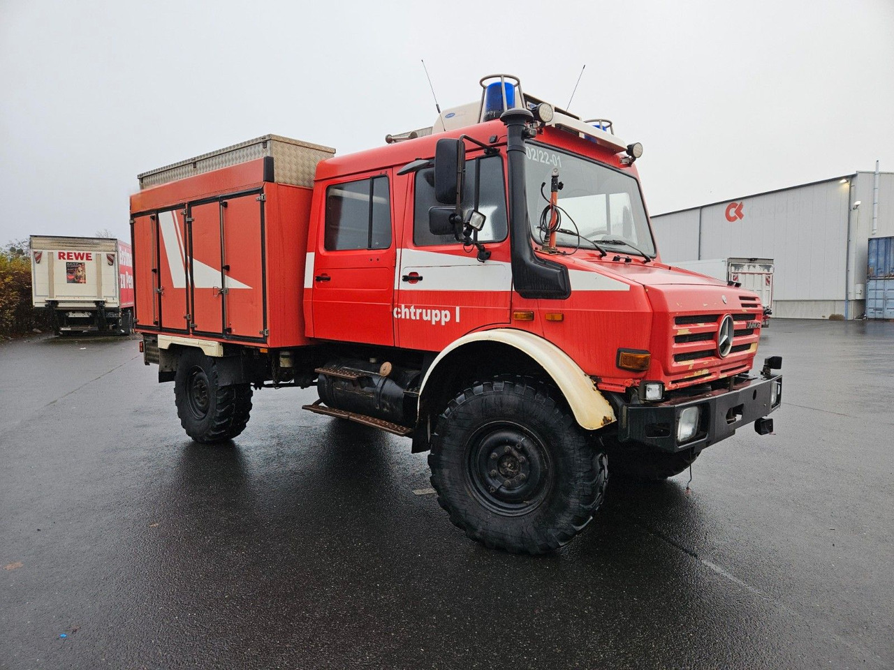 Unimog U4000 4x4 DOKA Tanklöschfahrzeug Feuerwehr - Грузовик-цистерна: фото 5 Unimog U4000 4x4 DOKA Tanklöschfahrzeug Feuerwehr - Грузовик-цистерна: фото 5
