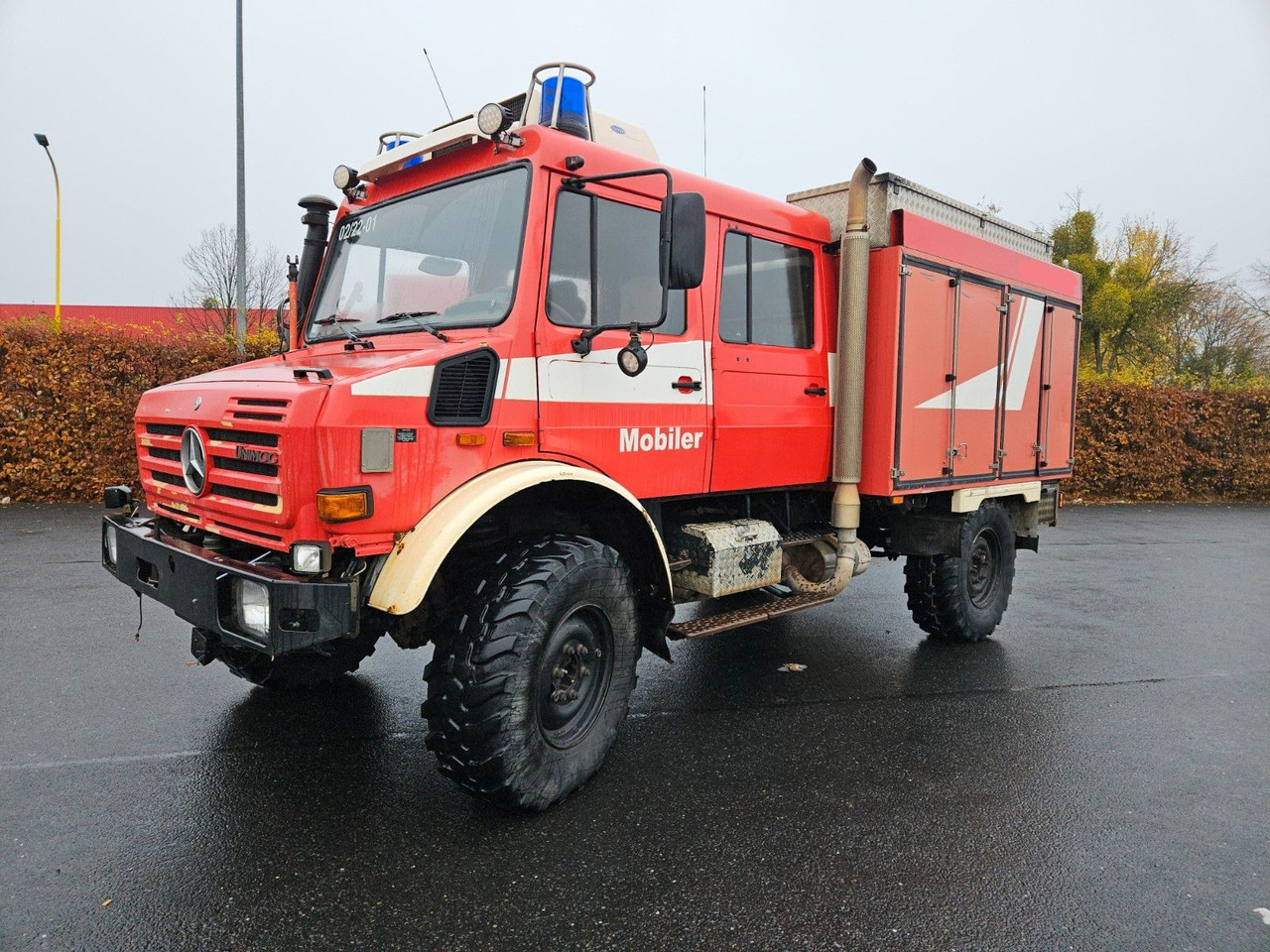 Unimog U4000 4x4 DOKA Tanklöschfahrzeug Feuerwehr - Грузовик-цистерна: фото 1 Unimog U4000 4x4 DOKA Tanklöschfahrzeug Feuerwehr - Грузовик-цистерна: фото 1