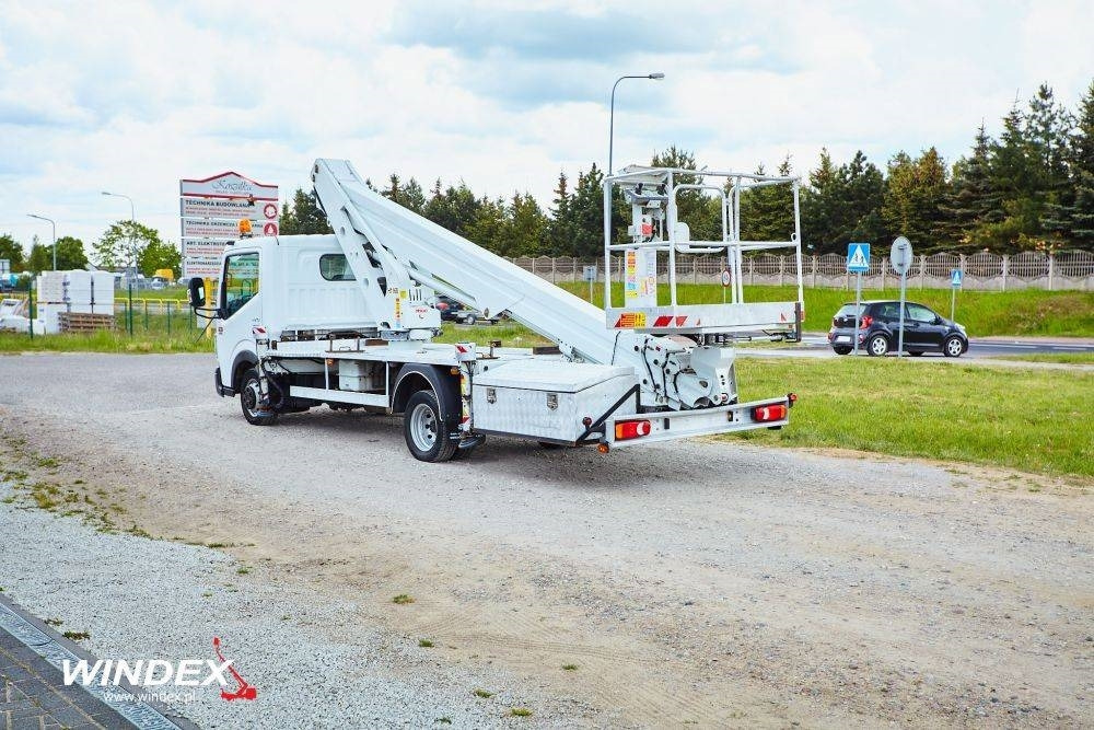 CMC PLA 250 - Грузовик с подъемником: фото 3 CMC PLA 250 - Грузовик с подъемником: фото 3