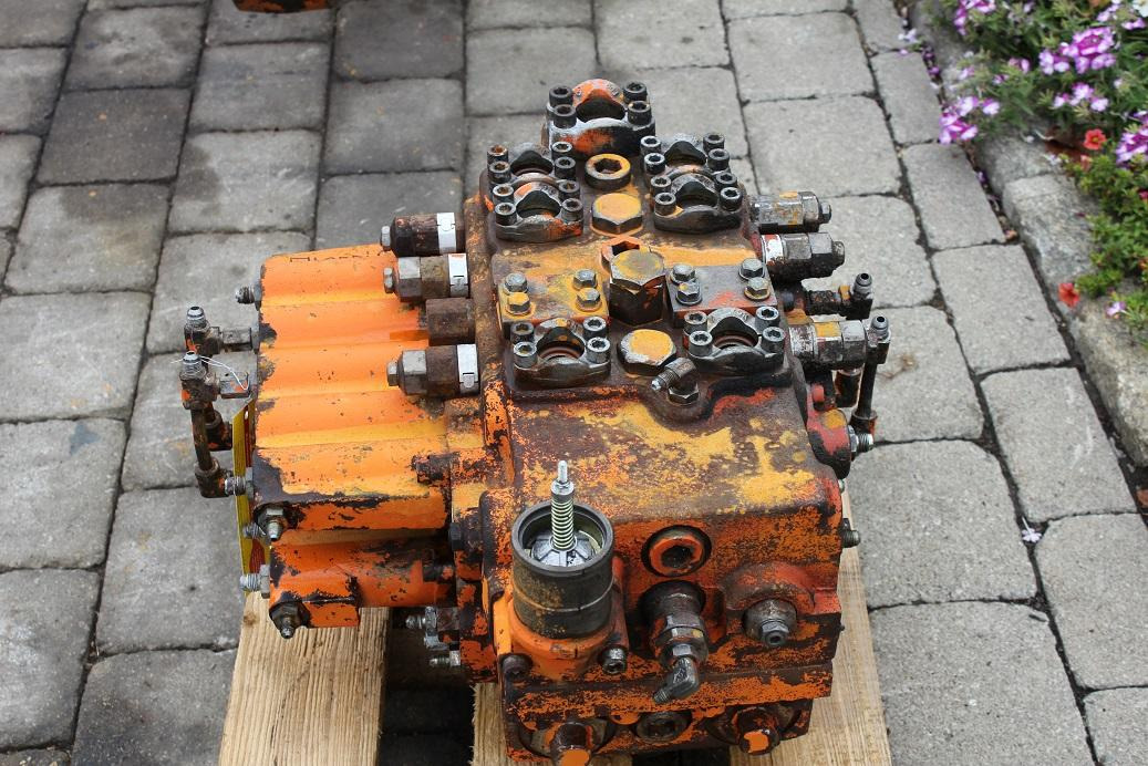 Hitachi FH200LC - Гидравлический клапан для Строительной техники: фото 3 Hitachi FH200LC - Гидравлический клапан для Строительной техники: фото 3