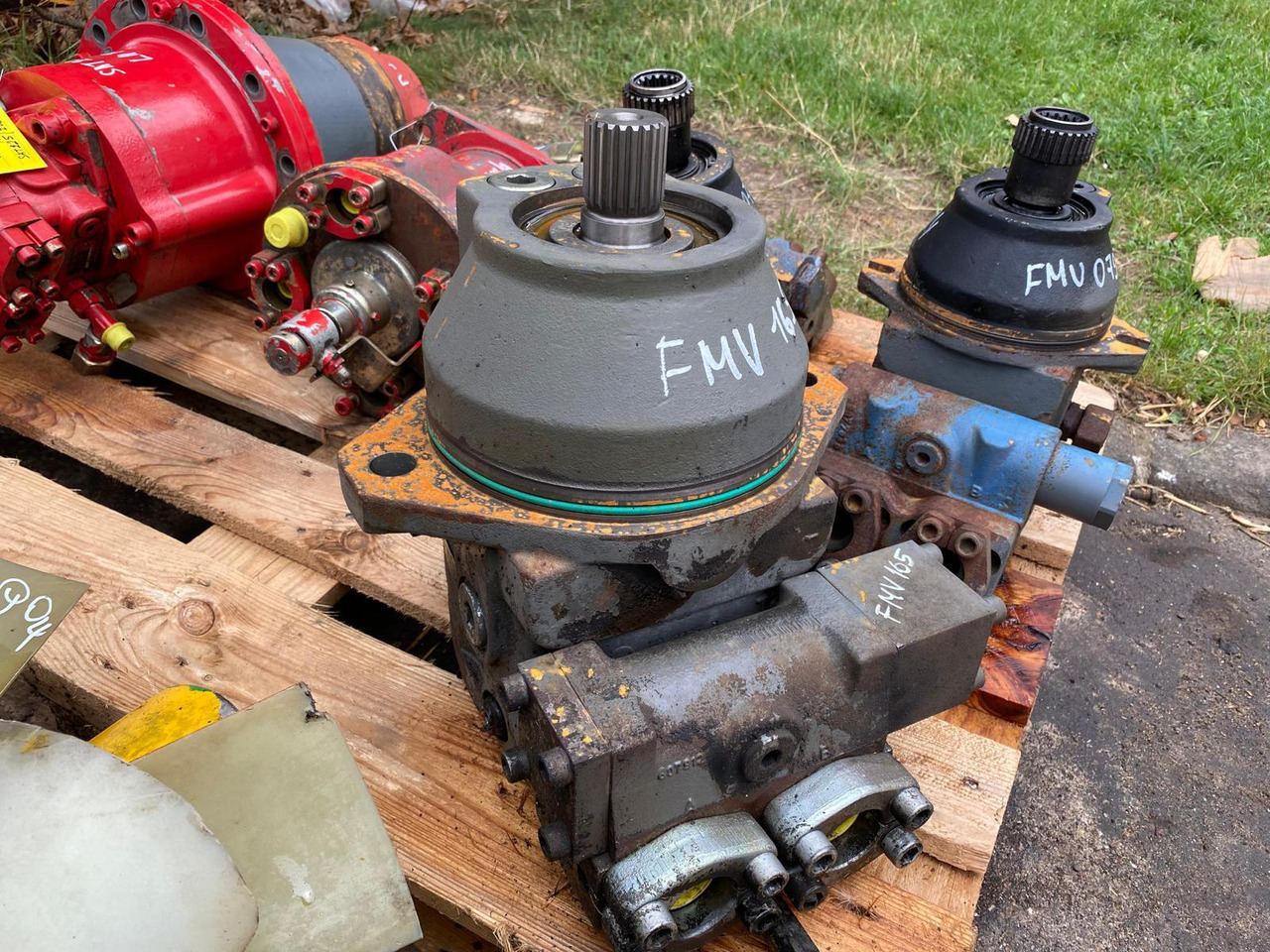 Liebherr FMV 165 - Бортовой редуктор для Строительной техники: фото 1 Liebherr FMV 165 - Бортовой редуктор для Строительной техники: фото 1