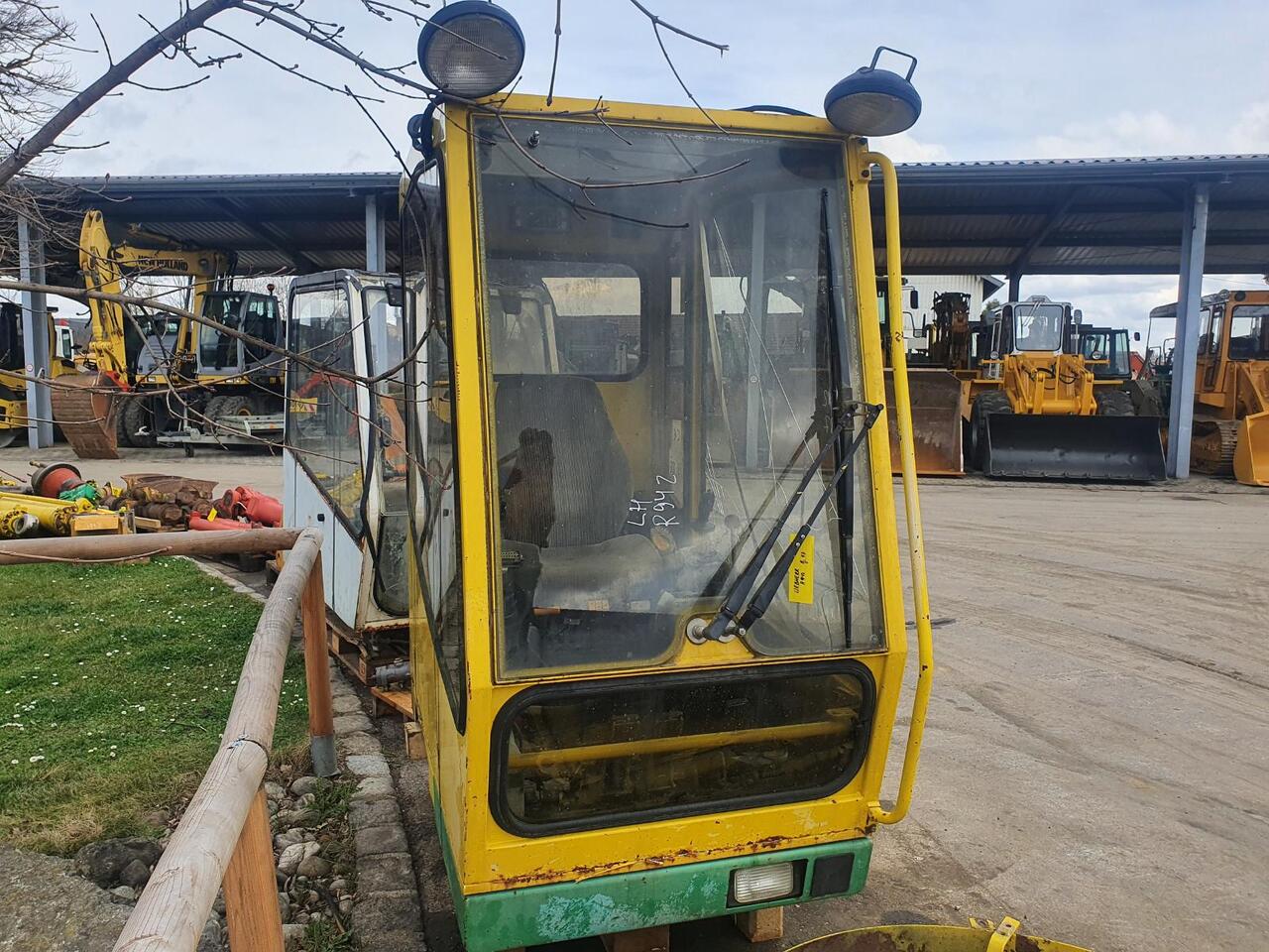 Liebherr R 942 - Кабина для Гусеничных экскаваторов: фото 2 Liebherr R 942 - Кабина для Гусеничных экскаваторов: фото 2