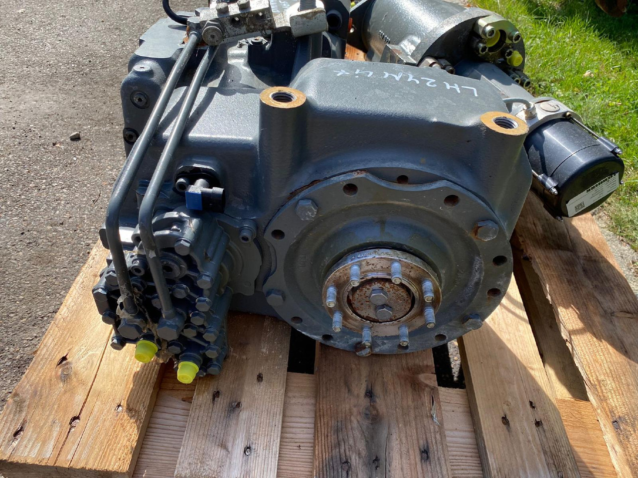 Коробка передач для Строительной техники Liebherr ZF aus LH 24M: фото 6 Коробка передач для Строительной техники Liebherr ZF aus LH 24M: фото 6