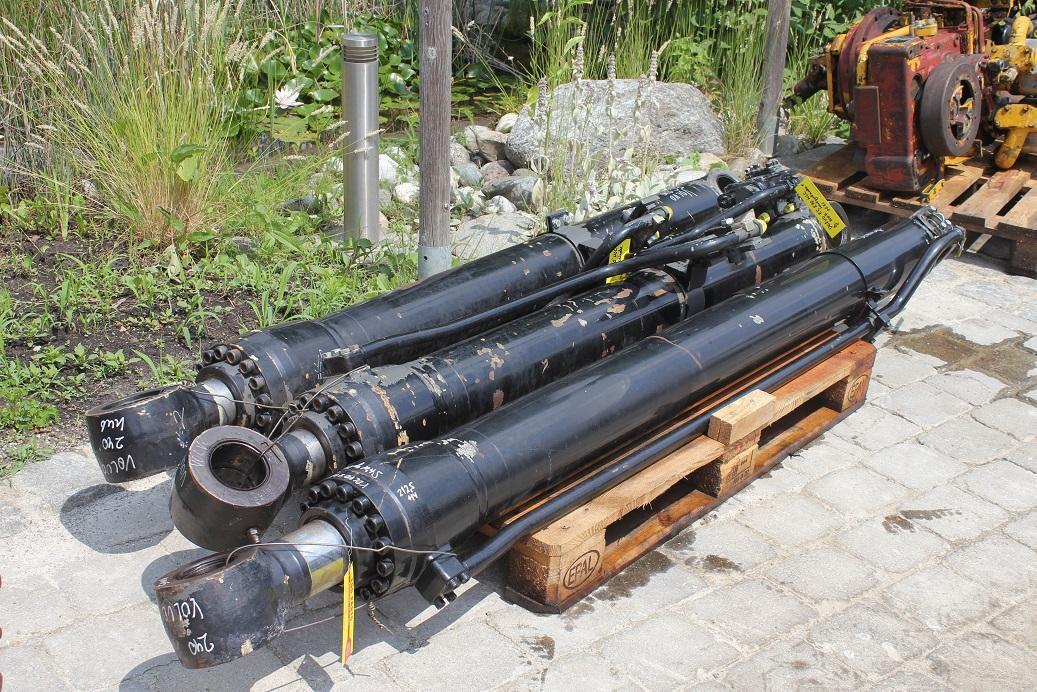 Volvo EC 240 B NLC - Гидравлический цилиндр для Строительной техники: фото 1 Volvo EC 240 B NLC - Гидравлический цилиндр для Строительной техники: фото 1