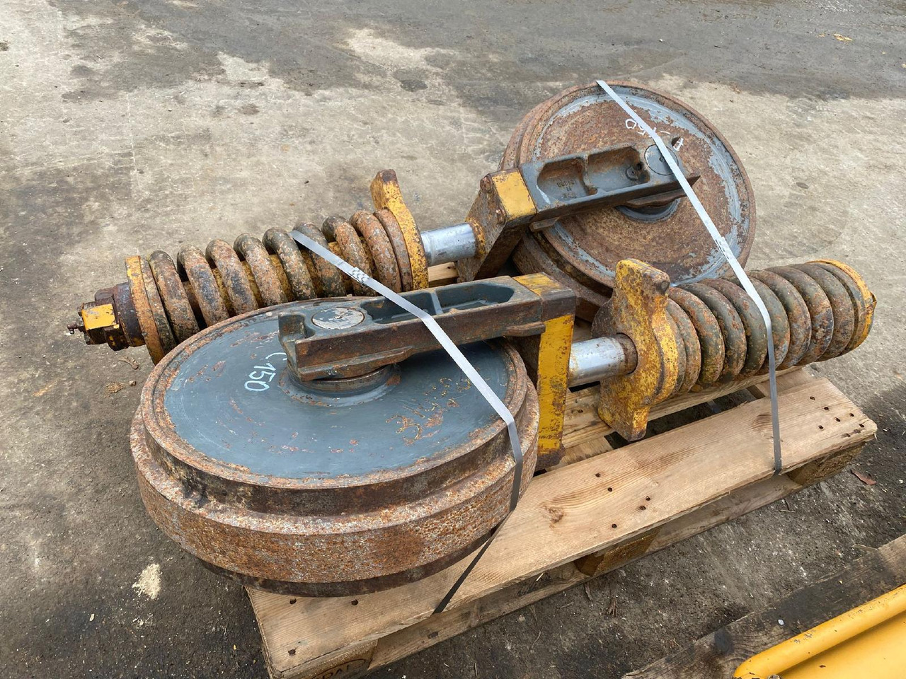 Komatsu PC 150 - Запчасти для Гусеничных экскаваторов: фото 1 Komatsu PC 150 - Запчасти для Гусеничных экскаваторов: фото 1