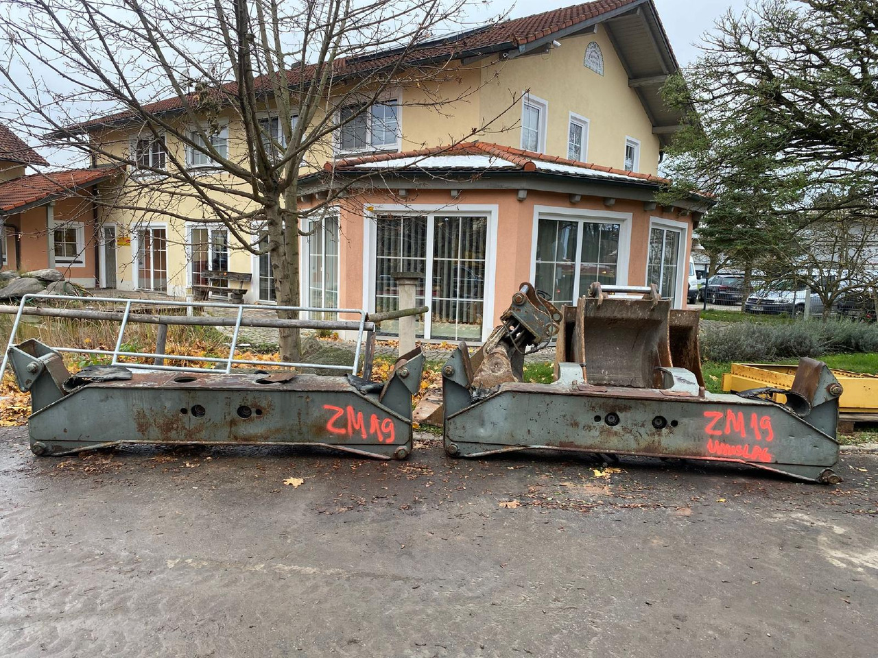 Zeppelin ZM 19 Sennebogen - Кузов и экстерьер для Экскаваторов: фото 1 Zeppelin ZM 19 Sennebogen - Кузов и экстерьер для Экскаваторов: фото 1