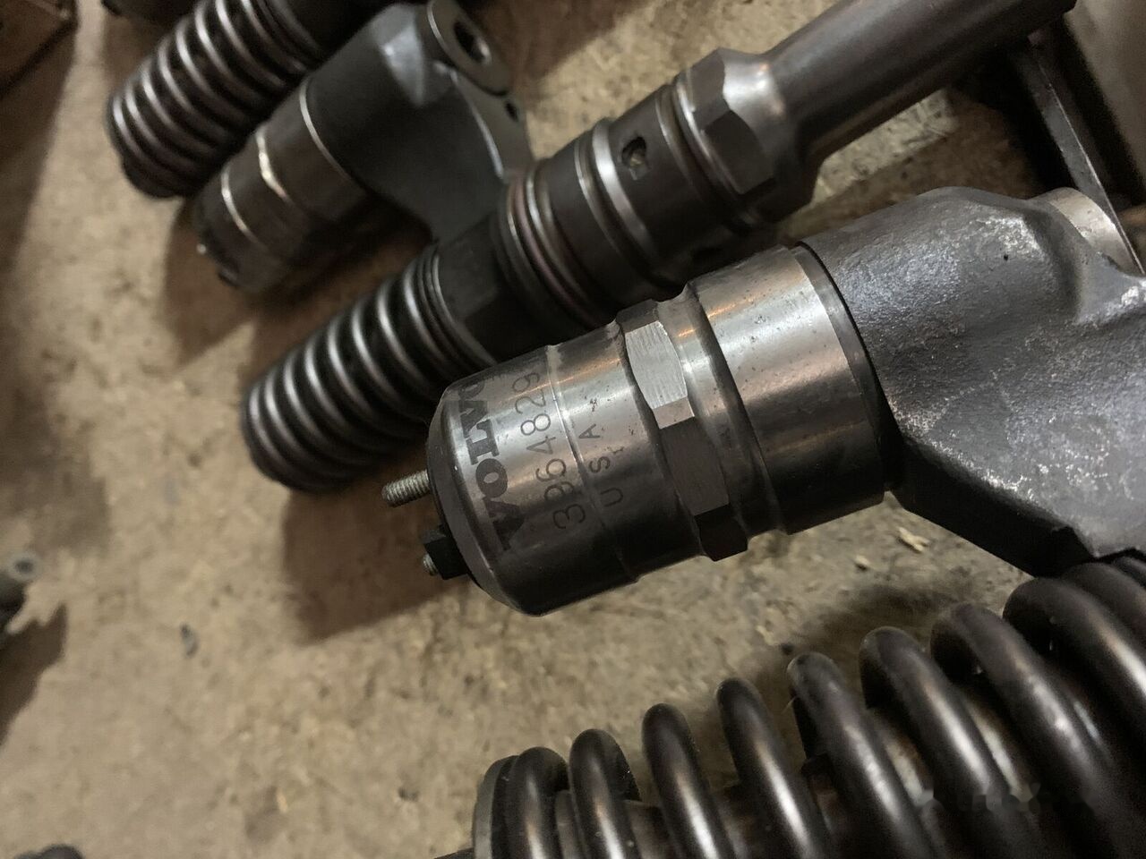 Bosch 3964829 VOLVO FM12, FH12, 3964829 - Топливный насос для Грузовиков: фото 2 Bosch 3964829 VOLVO FM12, FH12, 3964829 - Топливный насос для Грузовиков: фото 2