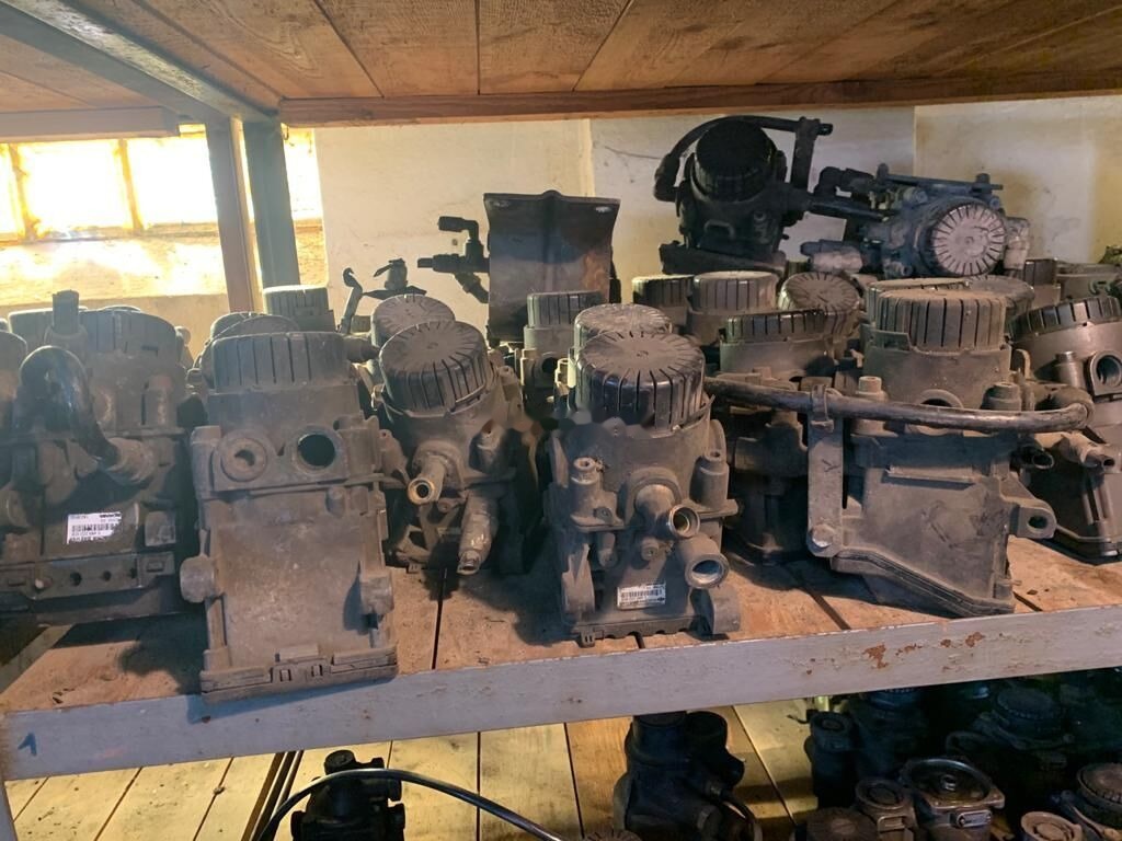 Knorr-Bremse Pojedynczy Scania R 124 Hurt modulatorów EBS zawór pojedynczy przód truck - Тормозной клапан для Грузовиков: фото 5 Knorr-Bremse Pojedynczy Scania R 124 Hurt modulatorów EBS zawór pojedynczy przód truck - Тормозной клапан для Грузовиков: фото 5