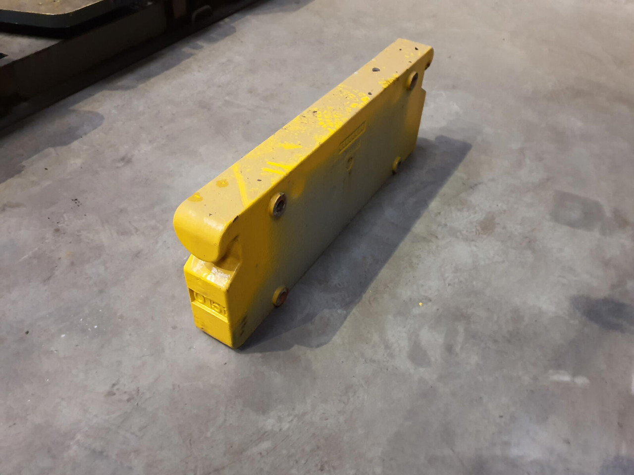 Grove GMK 4075 counterweight 0,5 ton - Противовес для Мобильных кранов: фото 2 Grove GMK 4075 counterweight 0,5 ton - Противовес для Мобильных кранов: фото 2