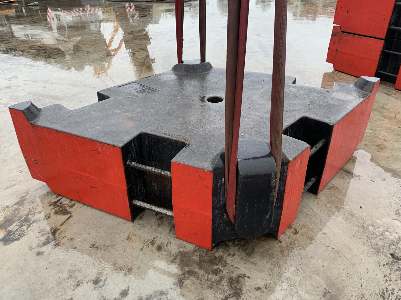Grove GMK 6400 counterweight 10 ton - Противовес для Мобильных кранов: фото 3 Grove GMK 6400 counterweight 10 ton - Противовес для Мобильных кранов: фото 3