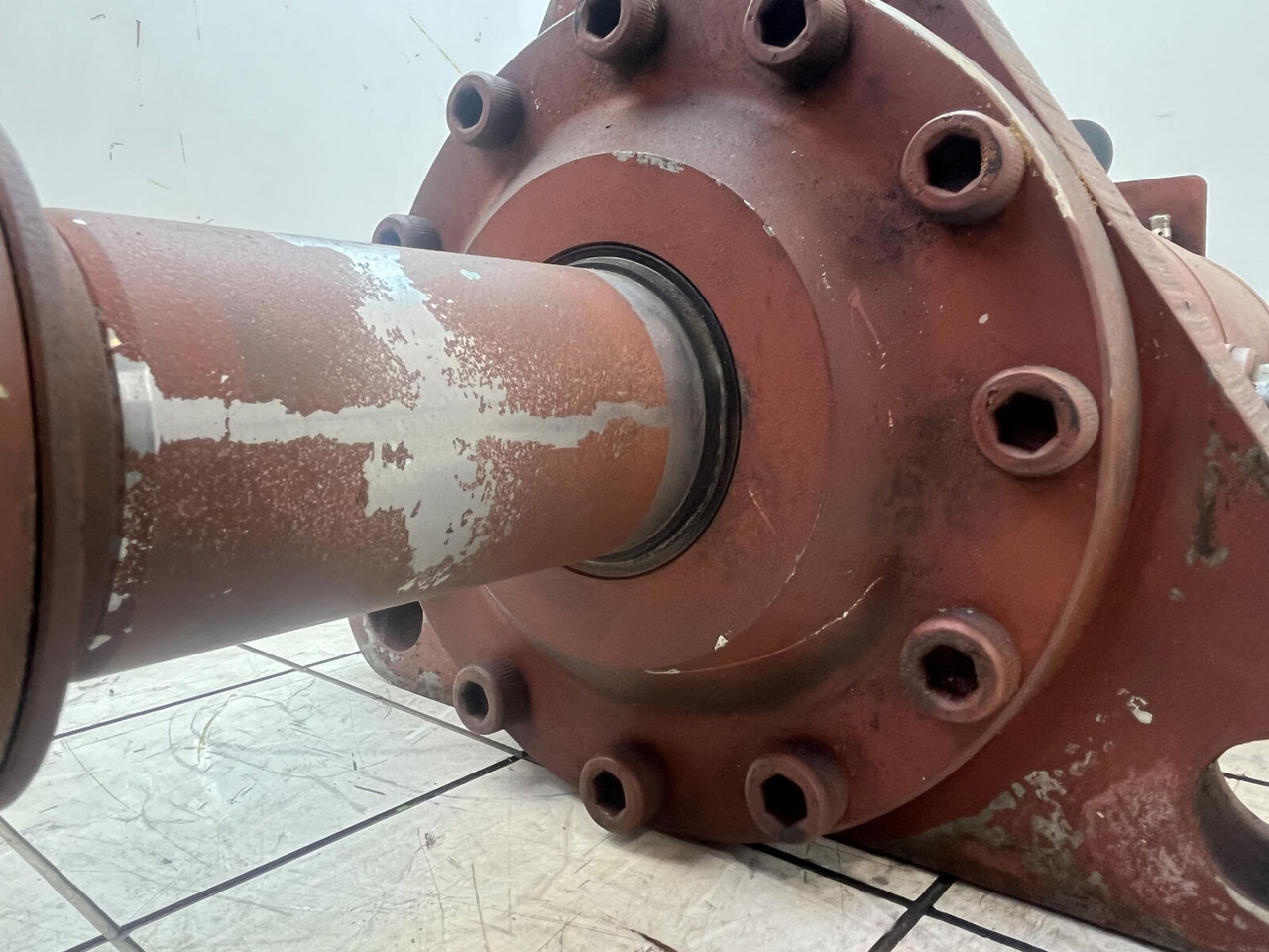 Grove GMK counterweight cylinder - Гидравлический цилиндр для Мобильных кранов: фото 5 Grove GMK counterweight cylinder - Гидравлический цилиндр для Мобильных кранов: фото 5