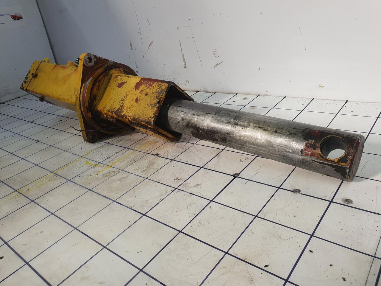 Grove Grove GMK 3050 counterweight cylinder - Гидравлический цилиндр для Мобильных кранов: фото 3 Grove Grove GMK 3050 counterweight cylinder - Гидравлический цилиндр для Мобильных кранов: фото 3