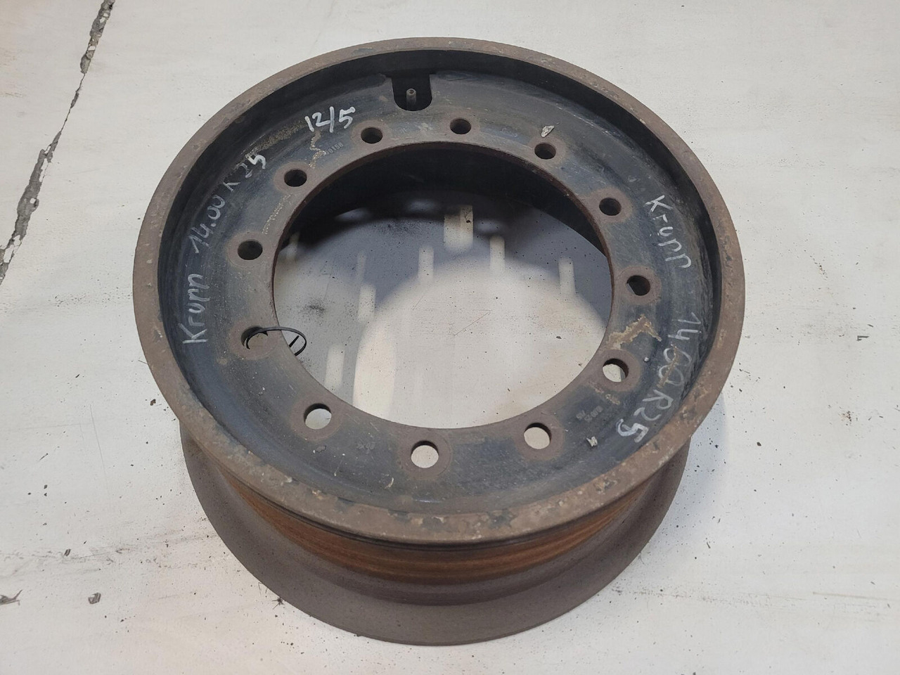Krupp Rim 385/95R25 12 5.5 3p - Колесный диск для Кранов: фото 1 Krupp Rim 385/95R25 12 5.5 3p - Колесный диск для Кранов: фото 1