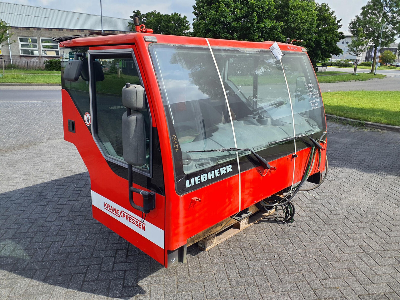 Liebherr LTM 1060-2 lower cabin - Кабина для Мобильных кранов: фото 2 Liebherr LTM 1060-2 lower cabin - Кабина для Мобильных кранов: фото 2