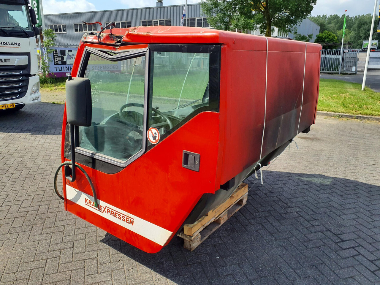 Liebherr LTM 1060-2 lower cabin - Кабина для Мобильных кранов: фото 3 Liebherr LTM 1060-2 lower cabin - Кабина для Мобильных кранов: фото 3