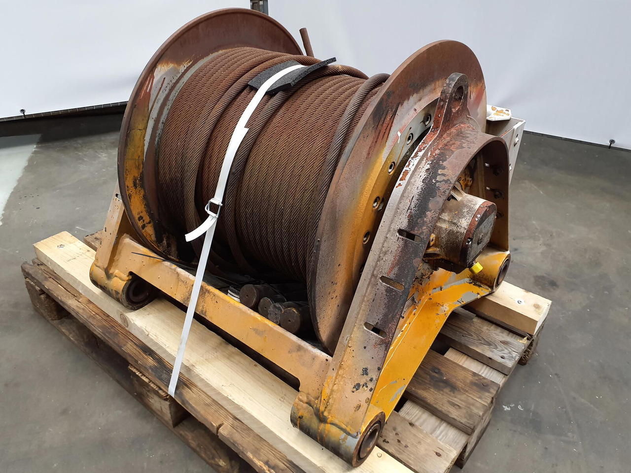 Liebherr LTM 1070-4.2 winch - Лебёдка для Мобильных кранов: фото 4 Liebherr LTM 1070-4.2 winch - Лебёдка для Мобильных кранов: фото 4