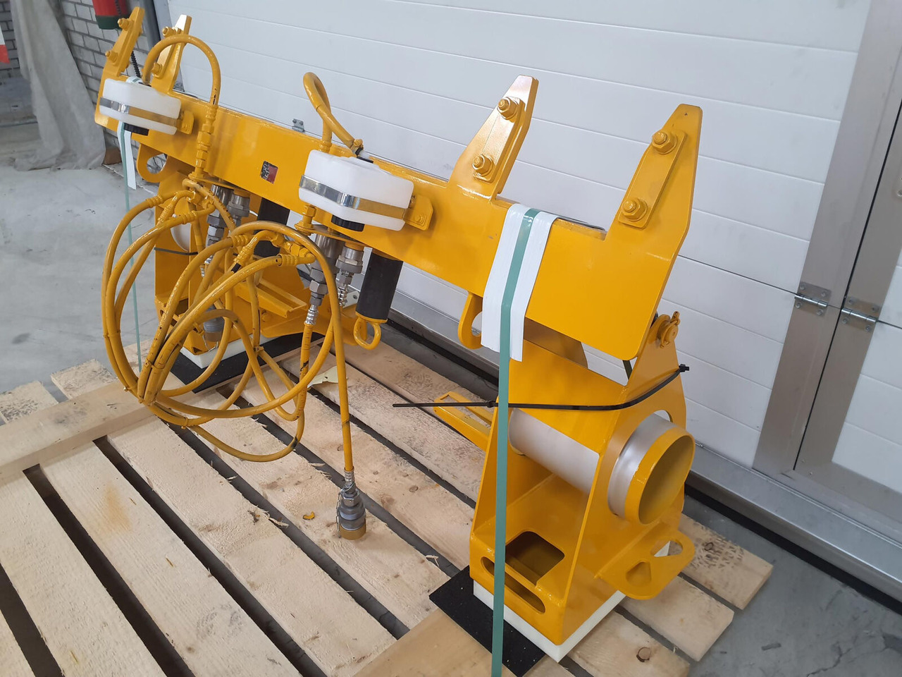 Liebherr LTM 1750-9.1 Luffing cylinder lifting device rear - Кузов и экстерьер для Мобильных кранов: фото 3 Liebherr LTM 1750-9.1 Luffing cylinder lifting device rear - Кузов и экстерьер для Мобильных кранов: фото 3