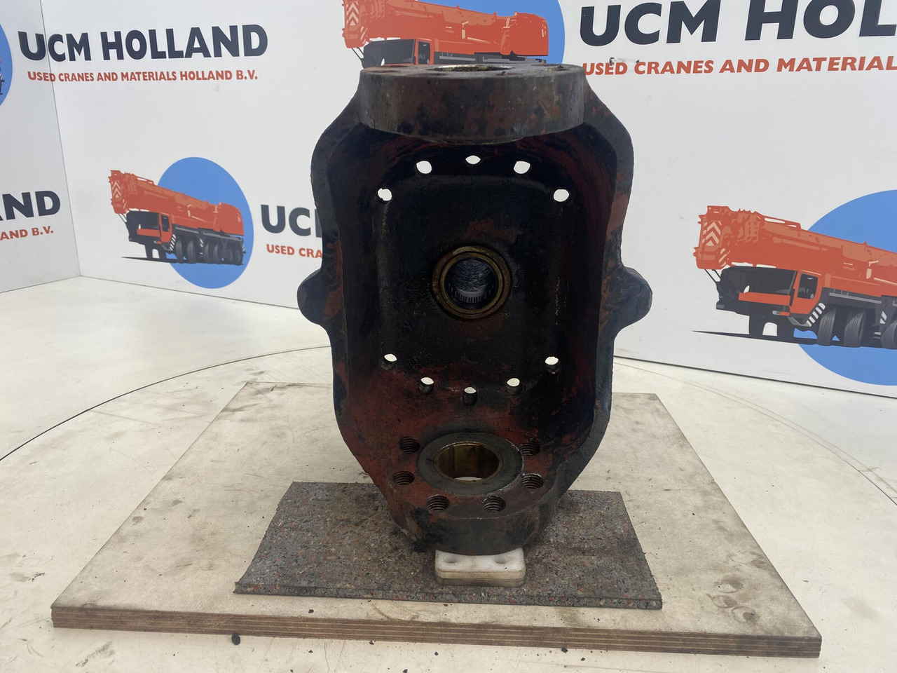 PPM 280 ATT Steering knuckle 16 holes axle 2 - Поворотный кулак для Мобильных кранов: фото 5 PPM 280 ATT Steering knuckle 16 holes axle 2 - Поворотный кулак для Мобильных кранов: фото 5