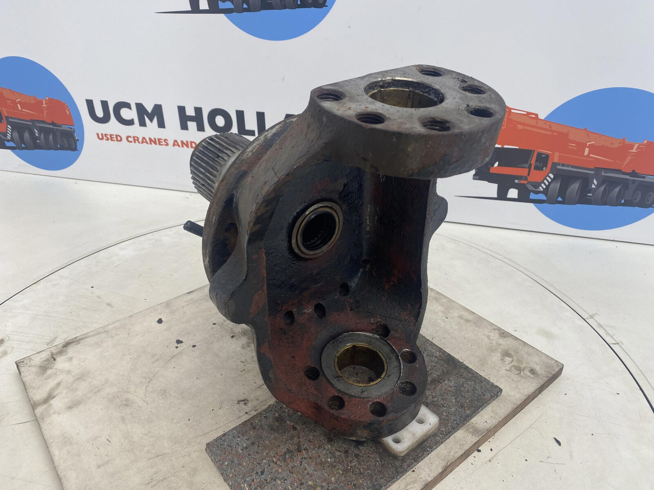 PPM 280 ATT Steering knuckle 16 holes axle 2 - Поворотный кулак для Мобильных кранов: фото 4 PPM 280 ATT Steering knuckle 16 holes axle 2 - Поворотный кулак для Мобильных кранов: фото 4