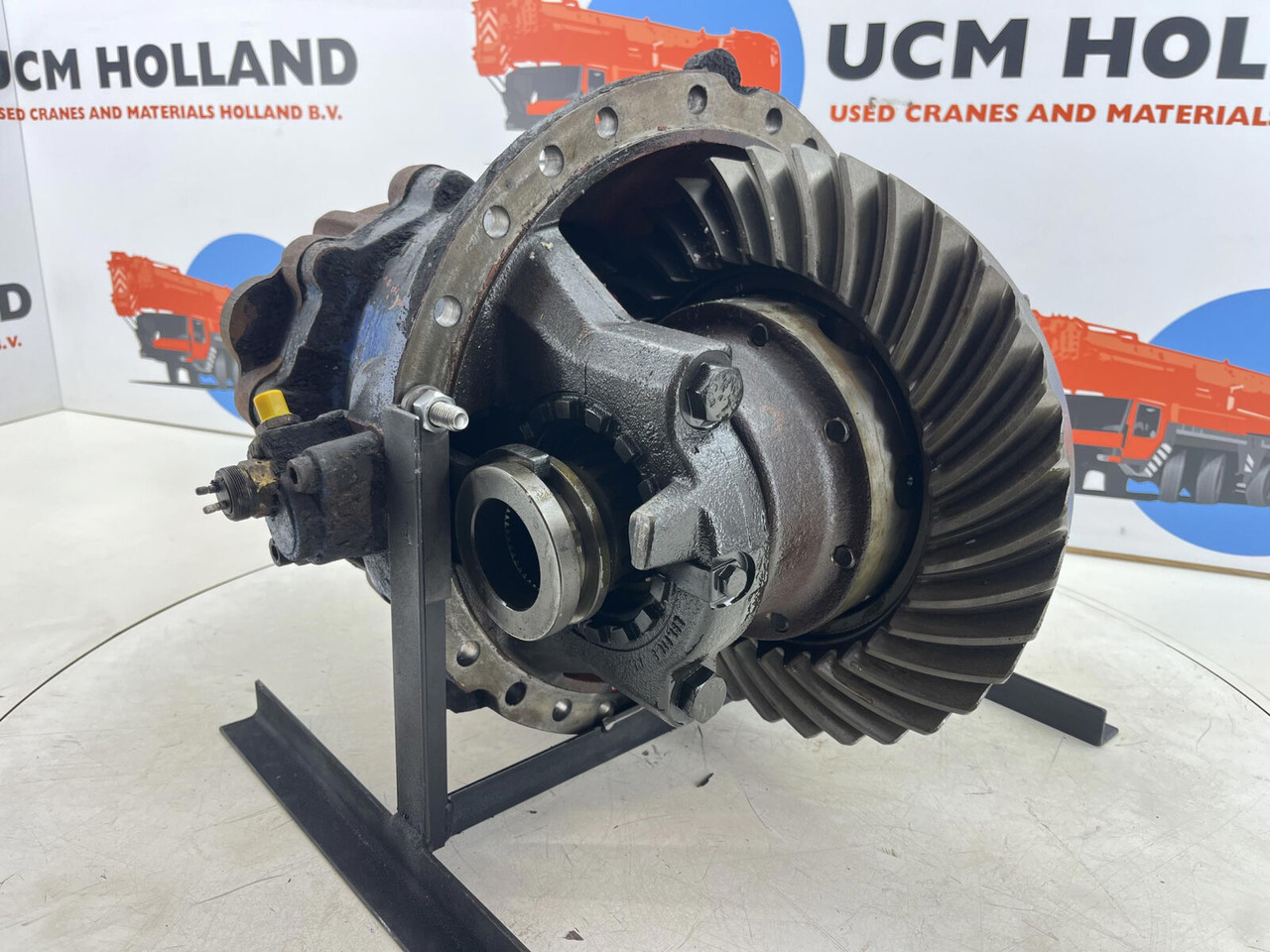 Terex AC 205 mid differential 13x35 axle 3 - Дифференциал для Мобильных кранов: фото 1 Terex AC 205 mid differential 13x35 axle 3 - Дифференциал для Мобильных кранов: фото 1