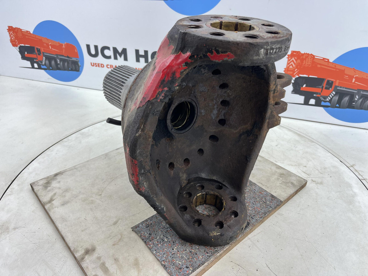 Terex Demag AC35 Steering knuckle 16 holes axle 2 right - Поворотный кулак для Мобильных кранов: фото 4 Terex Demag AC35 Steering knuckle 16 holes axle 2 right - Поворотный кулак для Мобильных кранов: фото 4