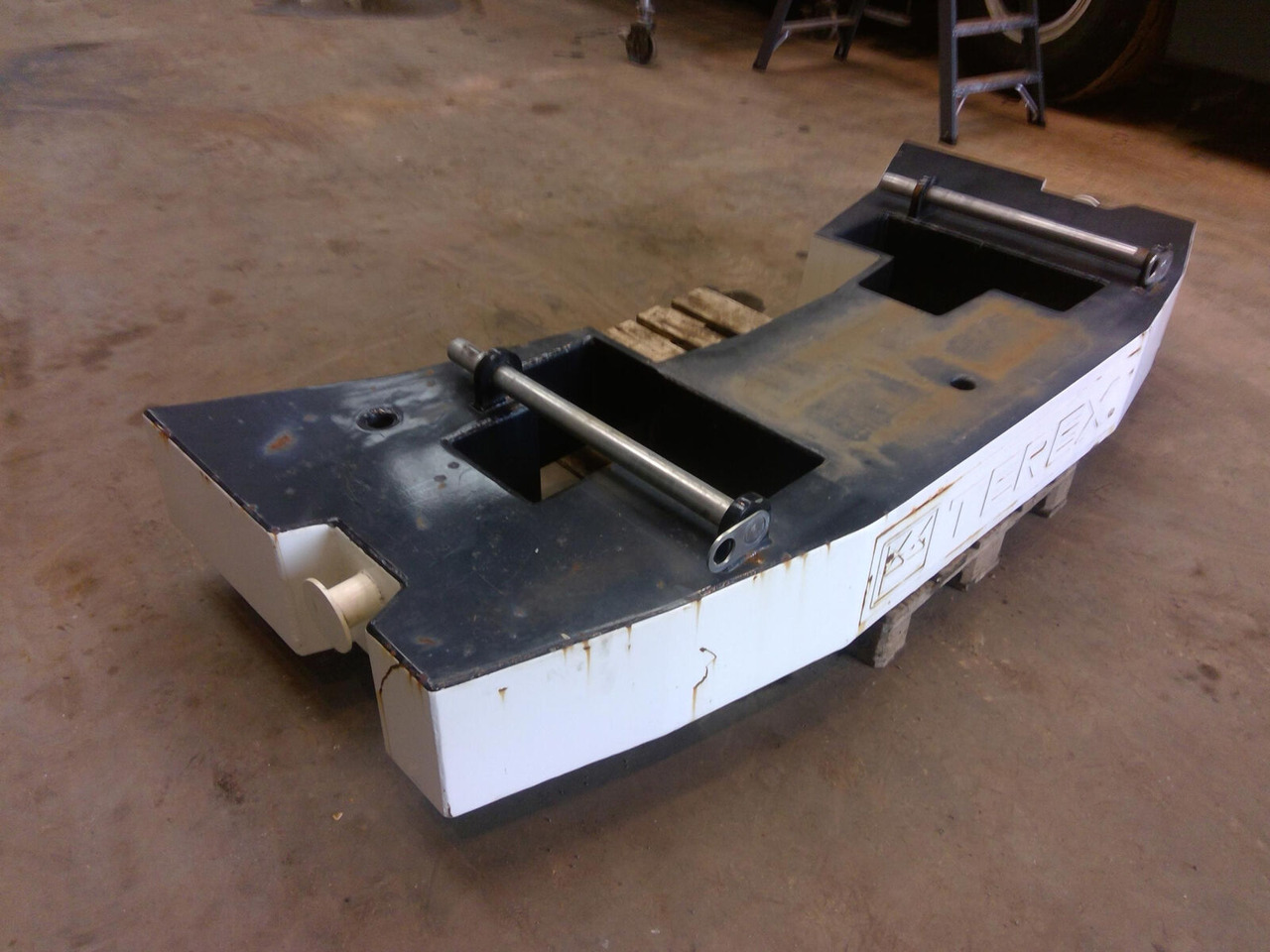 Terex Terex Challenger 3160 counterweight 2,26 Ton - Противовес для Мобильных кранов: фото 2 Terex Terex Challenger 3160 counterweight 2,26 Ton - Противовес для Мобильных кранов: фото 2