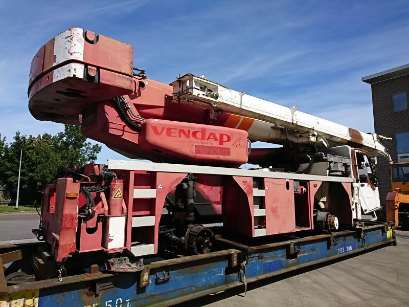 Terex demag AC 35 for parts - Вседорожный кран: фото 2 Terex demag AC 35 for parts - Вседорожный кран: фото 2