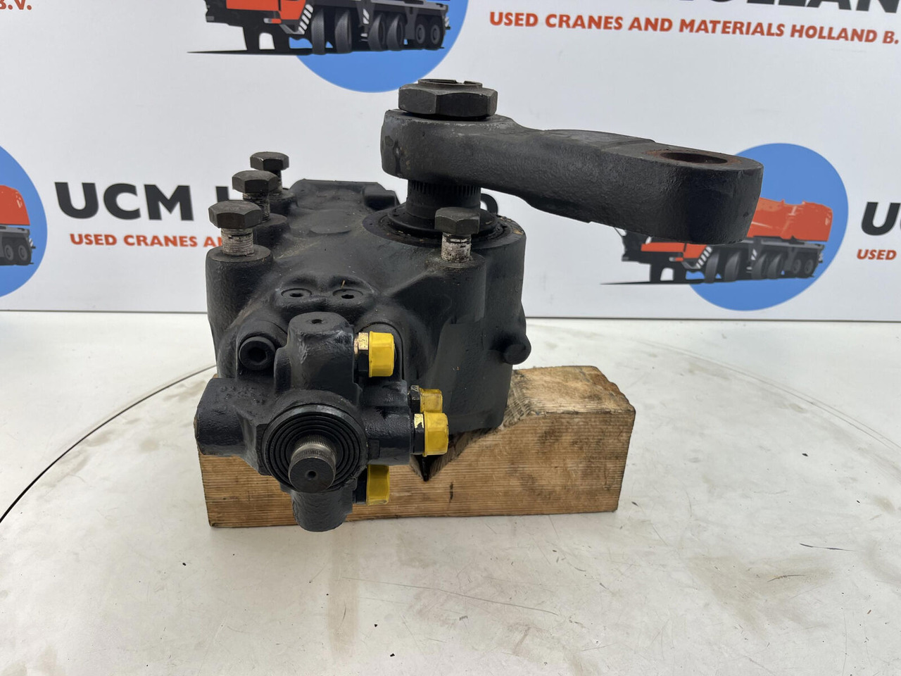 ZF ATF 50G-3 steering box ZF - Рулевой механизм для Мобильных кранов: фото 2 ZF ATF 50G-3 steering box ZF - Рулевой механизм для Мобильных кранов: фото 2