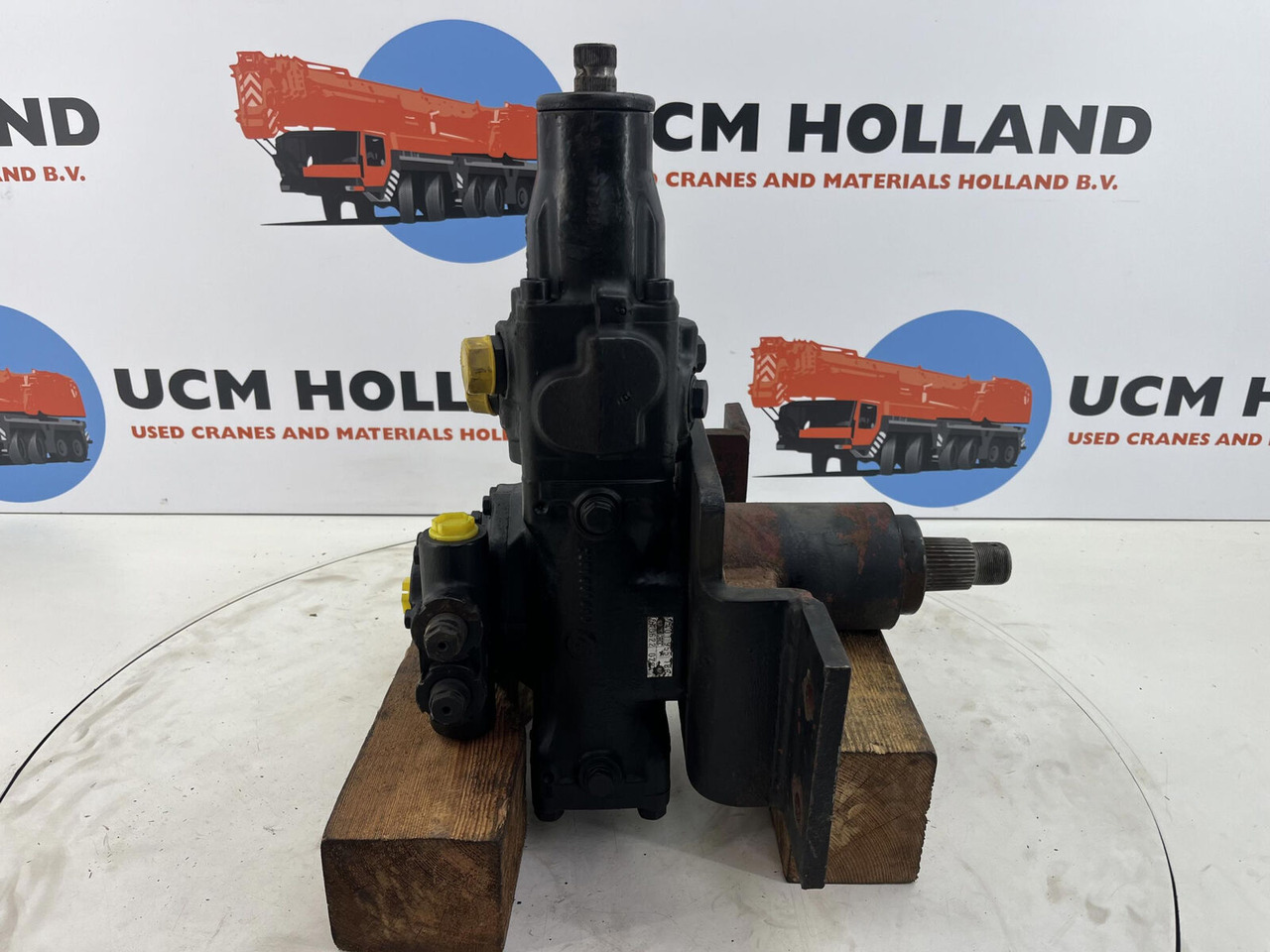 ZF ZF Steering Box - Рулевой механизм для Мобильных кранов: фото 1 ZF ZF Steering Box - Рулевой механизм для Мобильных кранов: фото 1